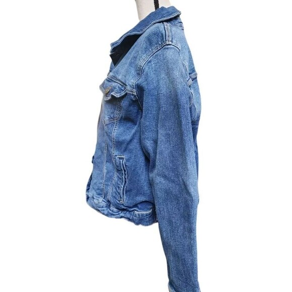 Torrid Denim Jacket Size 2/2X Pockets Button Front - Picture 5 of 8